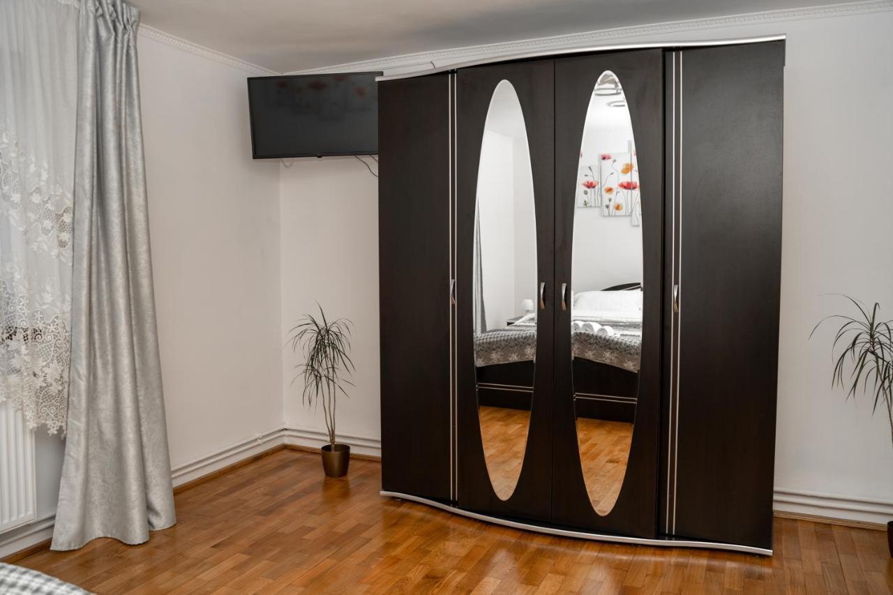 Apartament Panoramic La Casa In Comuna Răşinari Εξωτερικό φωτογραφία