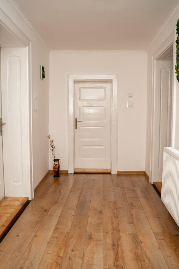 Apartament Panoramic La Casa In Comuna Răşinari Εξωτερικό φωτογραφία